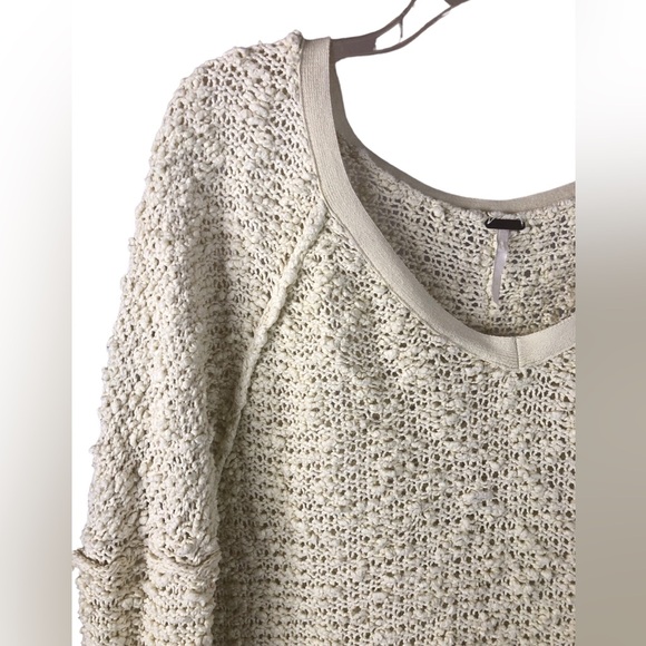 SWEATER - Women's Free People Shaggy Bear Songbird Pullover Sweater in Lemon. XS - Picture 8 of 13
